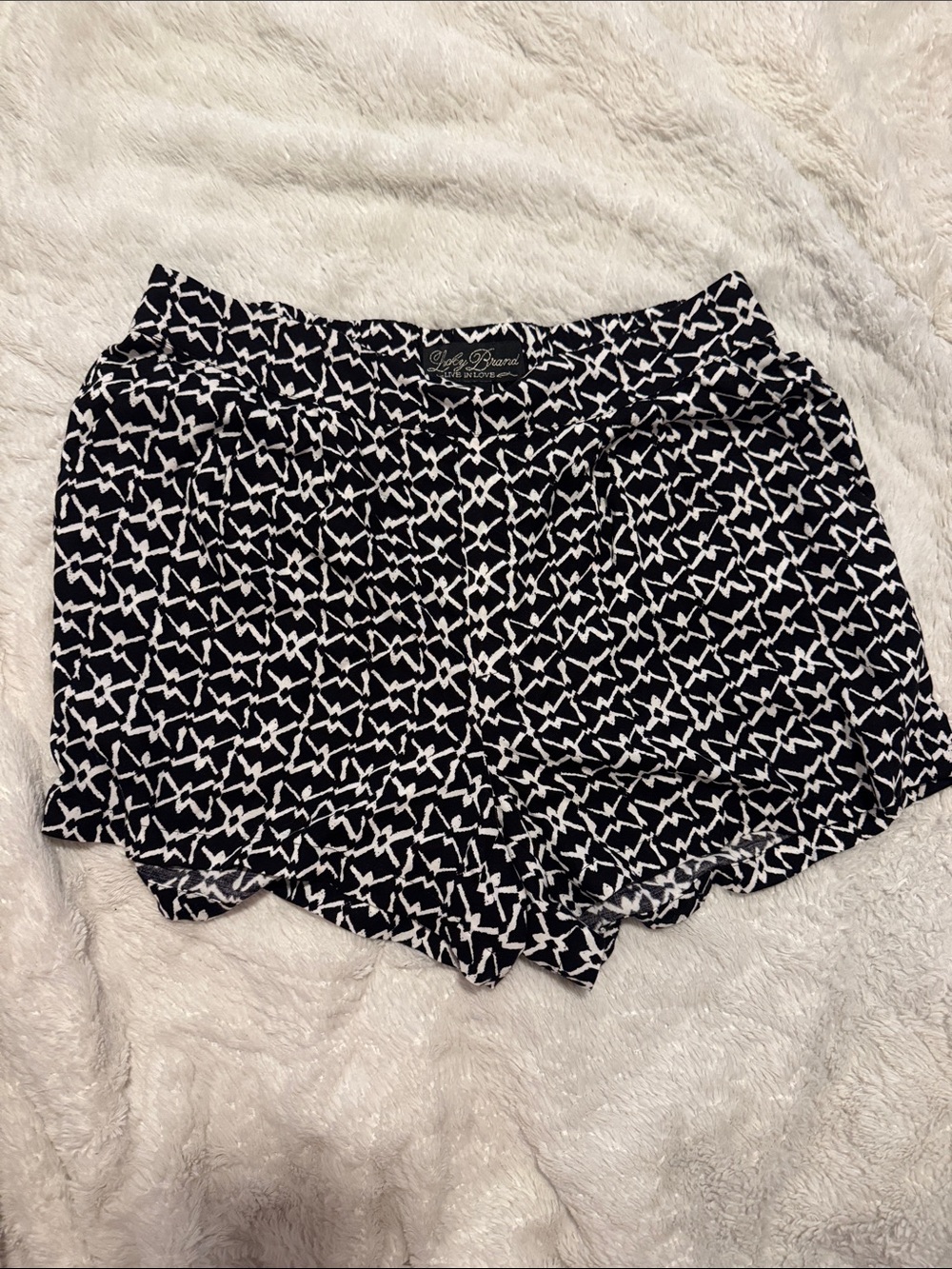Lucky Brand Black & White Geometric High-Waist Shorts
